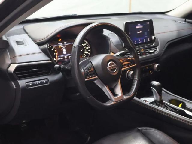 2022 Nissan Altima SR FWD
