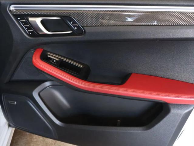 2017 Porsche Macan Turbo