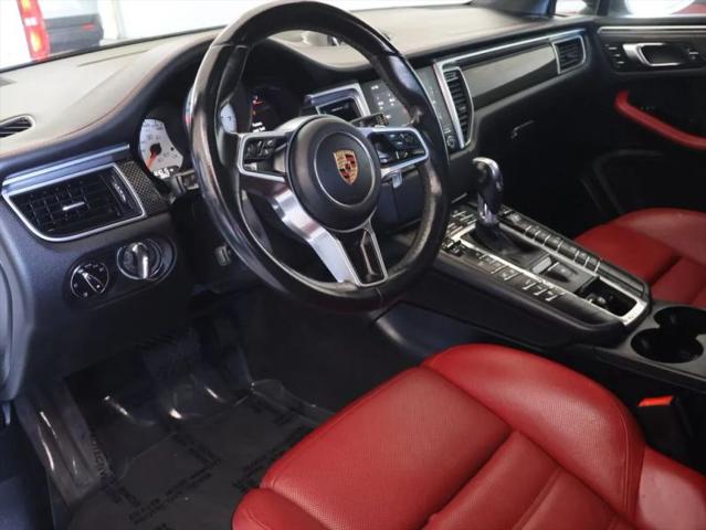 2017 Porsche Macan Turbo