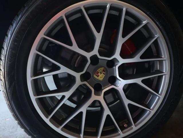 2017 Porsche Macan Turbo