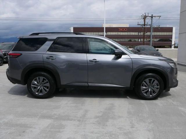 2025 Nissan Pathfinder SV FWD