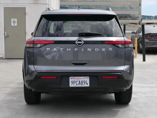 2025 Nissan Pathfinder SV FWD