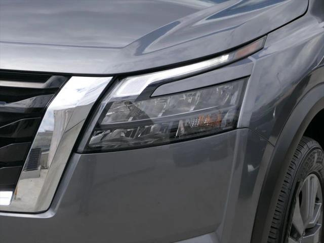 2025 Nissan Pathfinder SV FWD