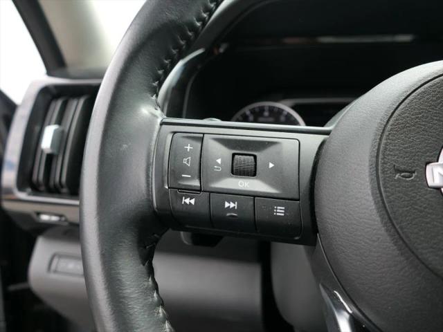 2025 Nissan Pathfinder SV FWD