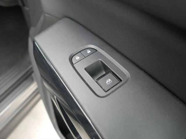 2025 Nissan Pathfinder SV FWD