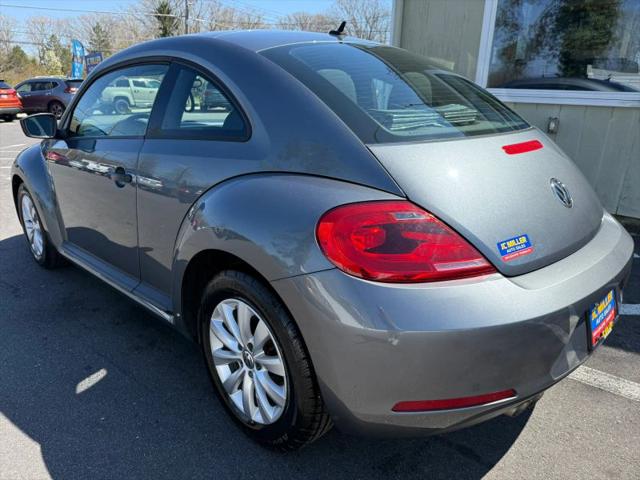 2013 Volkswagen Beetle 2.5L Entry