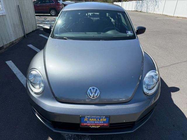 2013 Volkswagen Beetle 2.5L Entry