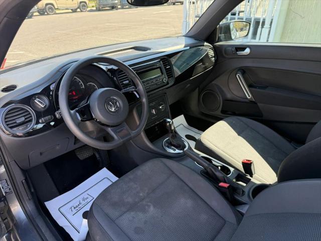 2013 Volkswagen Beetle 2.5L Entry