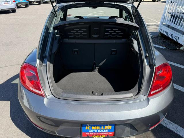 2013 Volkswagen Beetle 2.5L Entry