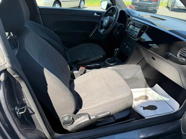 2013 Volkswagen Beetle 2.5L Entry