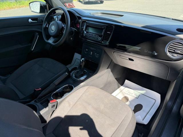 2013 Volkswagen Beetle 2.5L Entry