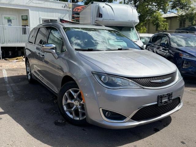 2018 Chrysler Pacifica Limited for sale in Orlando, FL