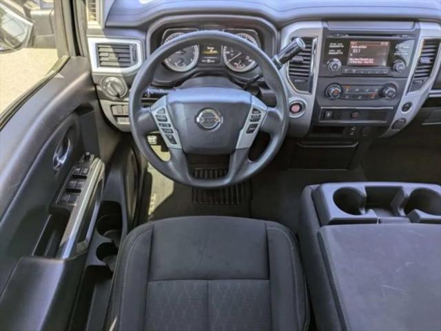 2017 Nissan Titan SV