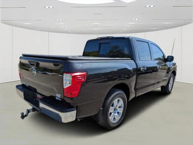 2017 Nissan Titan SV
