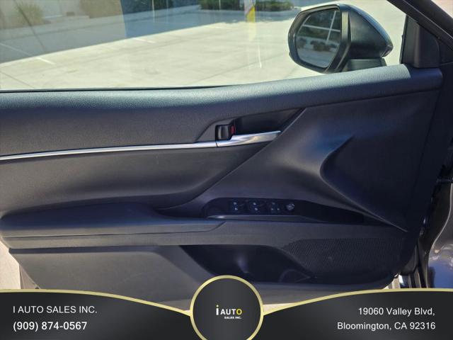 2020 Toyota Camry SE
