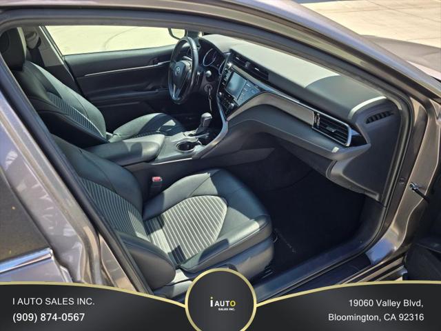 2020 Toyota Camry SE