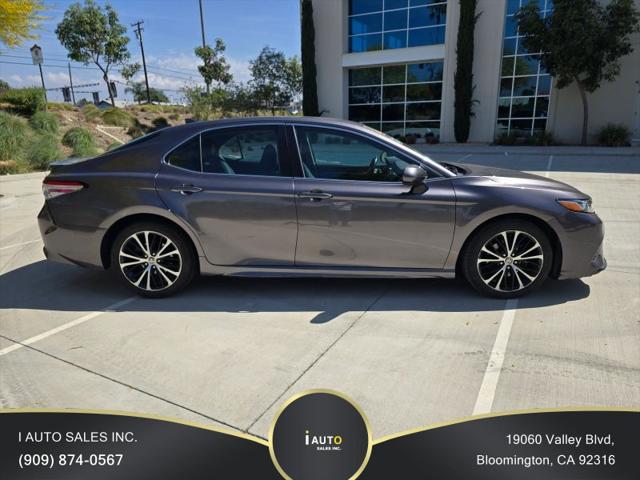 2020 Toyota Camry SE