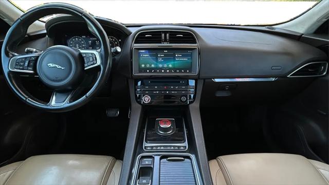 2019 Jaguar F-PACE 25t Prestige