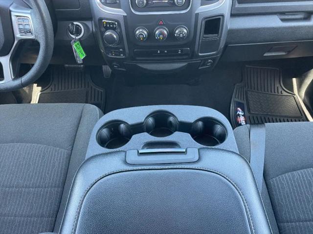 2024 Ram 1500 Classic Warlock Crew Cab 4x4 5'7" Box