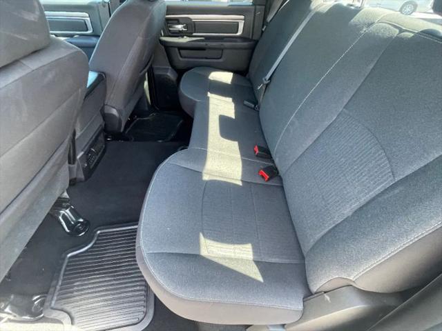2024 Ram 1500 Classic Warlock Crew Cab 4x4 5'7" Box