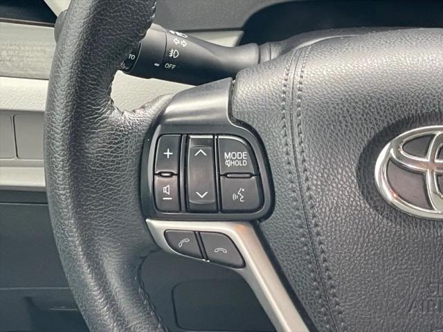 2020 Toyota Sienna XLE