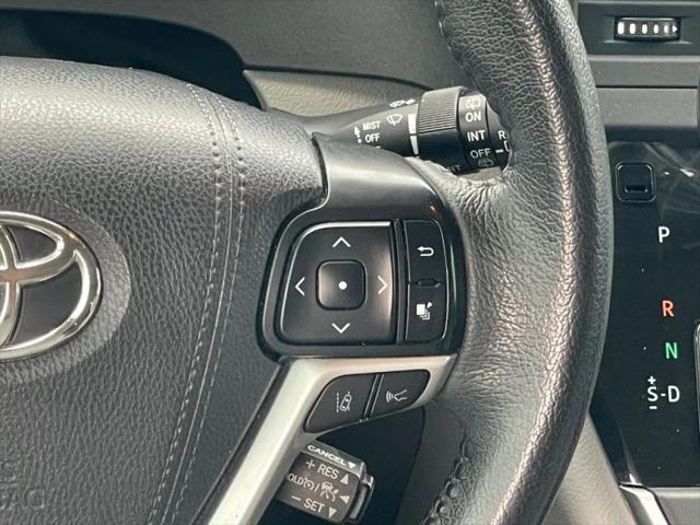 2020 Toyota Sienna XLE