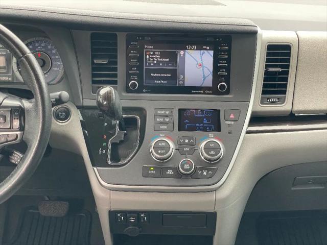 2020 Toyota Sienna XLE
