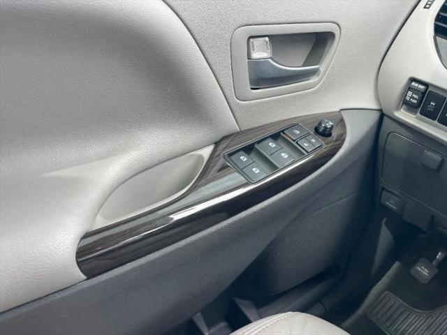 2020 Toyota Sienna XLE