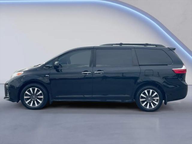 2020 Toyota Sienna XLE