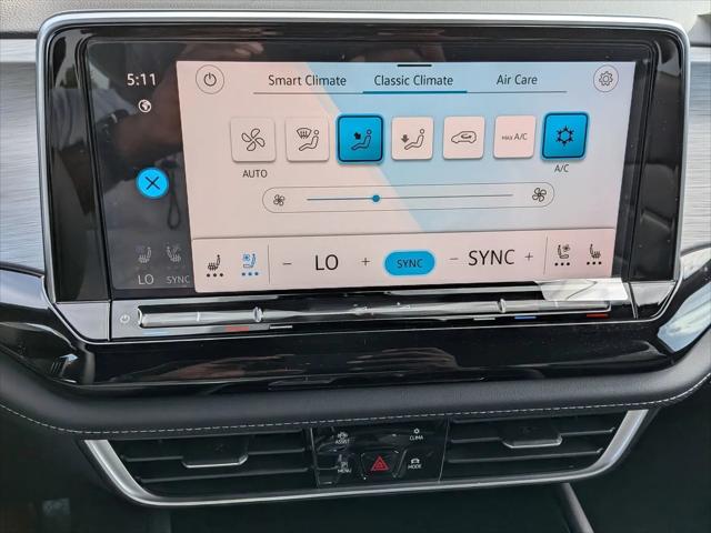 2026 Volkswagen Atlas Cross Sport SE with Technology
