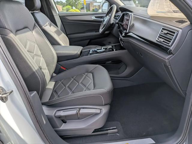 2026 Volkswagen Atlas Cross Sport SE with Technology