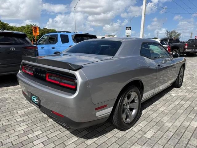2016 Dodge Challenger SXT