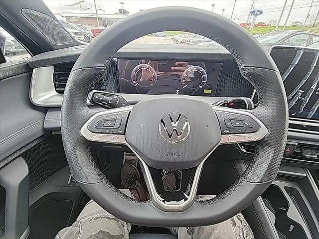 2026 Volkswagen Tiguan SE R-Line Black