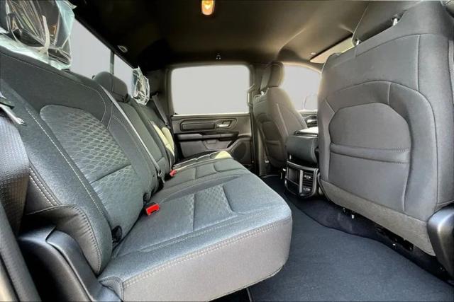 2026 Ram 1500 Express Crew Cab 4x4 5'7" Box