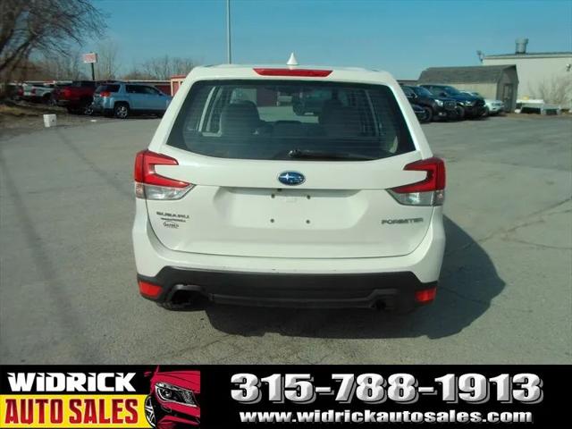 2022 Subaru Forester Base