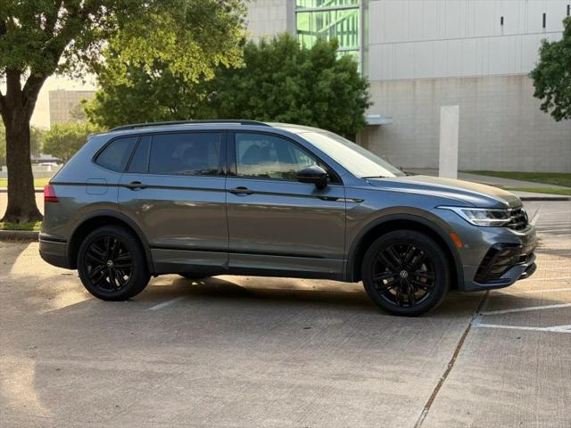 2022 Volkswagen Tiguan 2.0T SE R-Line Black