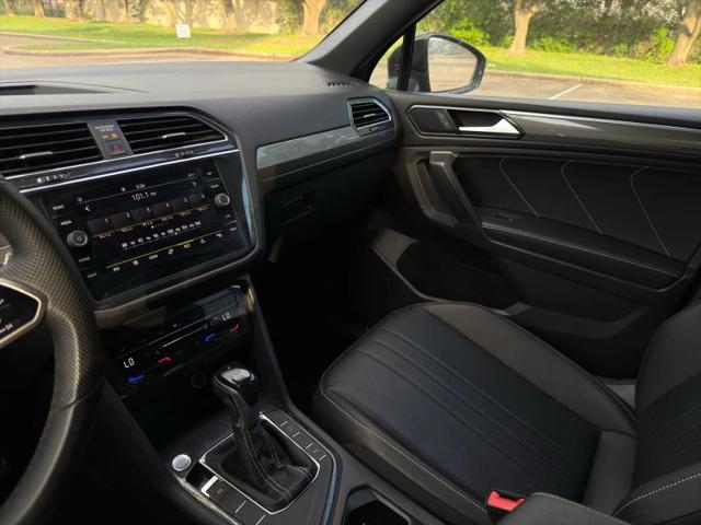2022 Volkswagen Tiguan 2.0T SE R-Line Black