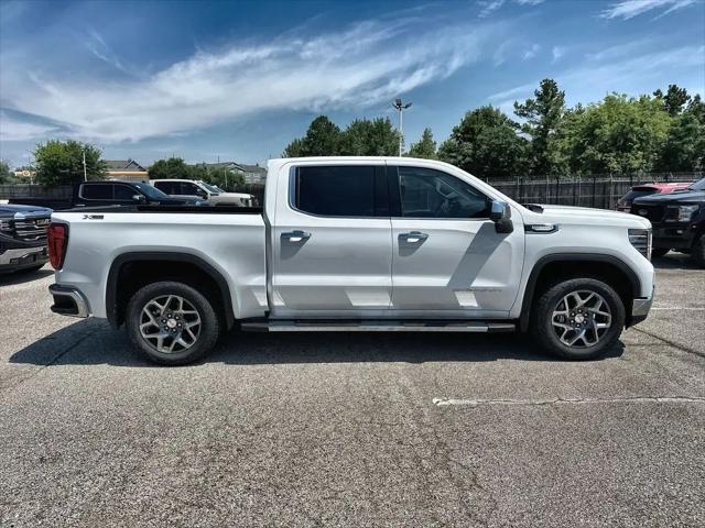 2026 GMC Sierra 1500 Crew Cab, Short Bed, SLT, 4WD