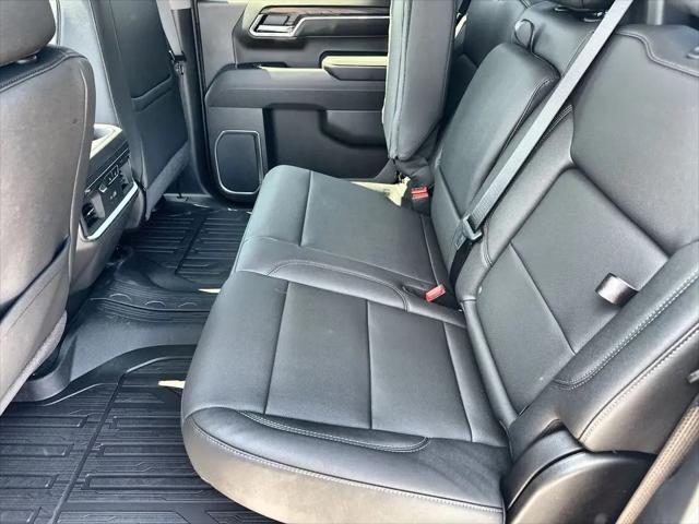 2026 GMC Sierra 1500 Crew Cab, Short Bed, SLT, 4WD