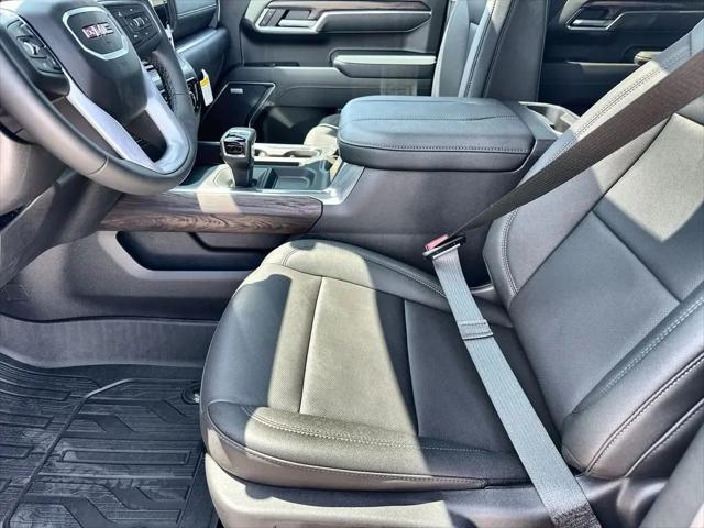 2026 GMC Sierra 1500 Crew Cab, Short Bed, SLT, 4WD
