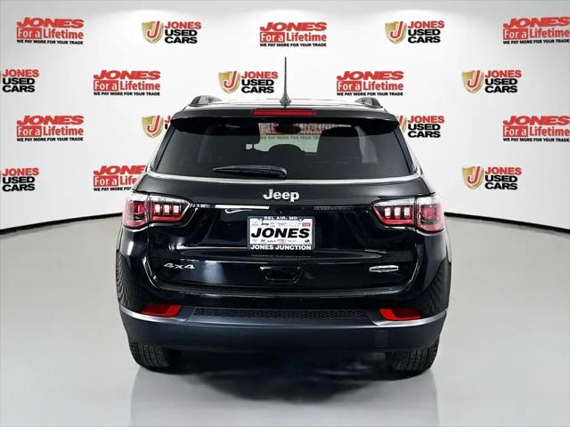 2022 Jeep Compass Latitude Lux 4x4