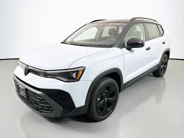 2026 Volkswagen Taos SE Black