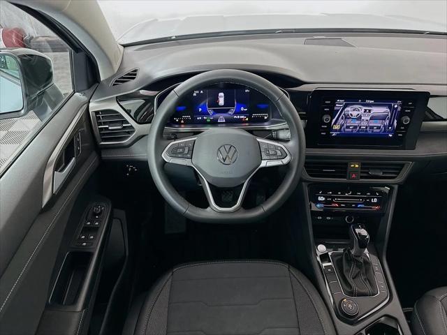 2026 Volkswagen Taos SE Black