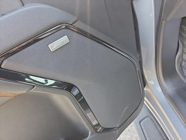 2023 GMC Sierra 1500 4WD Crew Cab Short Box AT4