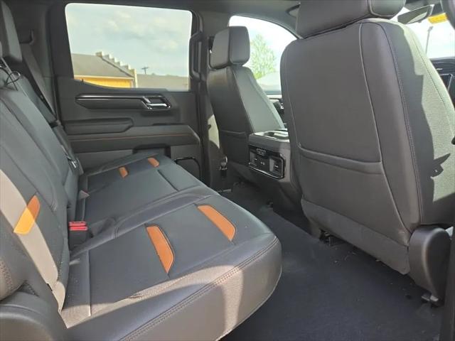 2023 GMC Sierra 1500 4WD Crew Cab Short Box AT4