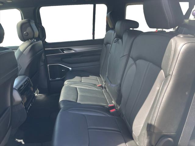2026 Jeep Grand Wagoneer L Limited Altitude 4x4