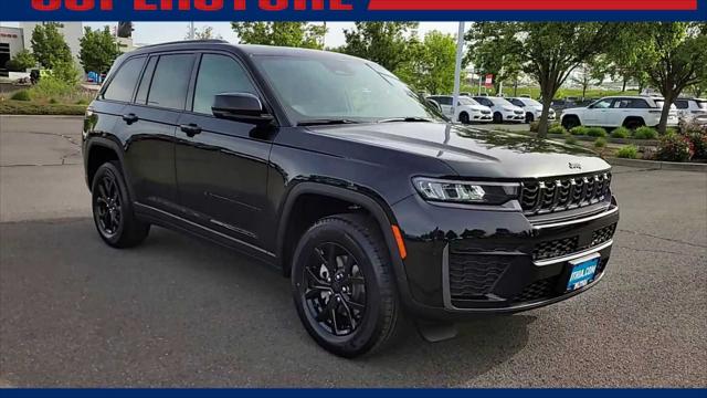 2026 Jeep Grand Cherokee Laredo Altitude