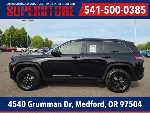 2026 Jeep Grand Cherokee Laredo Altitude