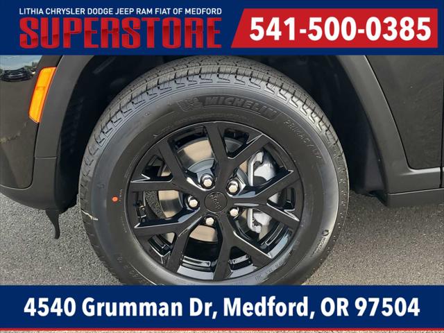 2026 Jeep Grand Cherokee Laredo Altitude
