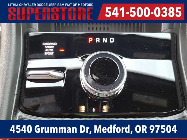 2026 Jeep Grand Cherokee Laredo Altitude